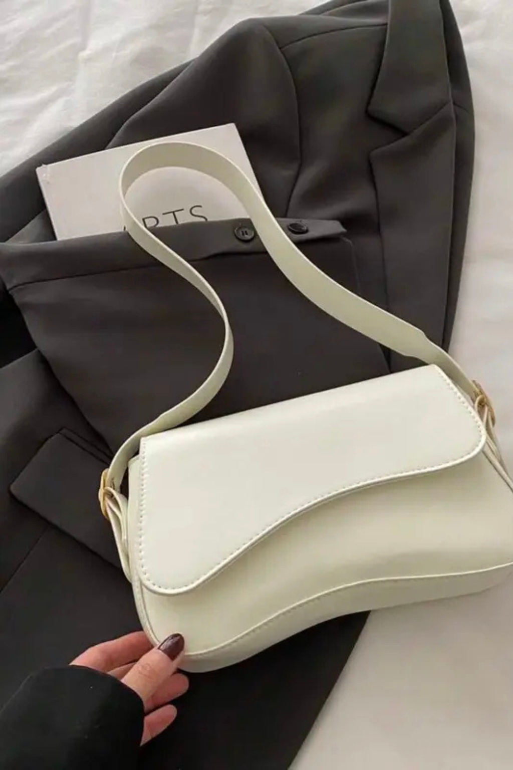 Bolsa Feminina de Ombro – Modelo Moderno e Elegante (Conforme Fotos do Anúncio)