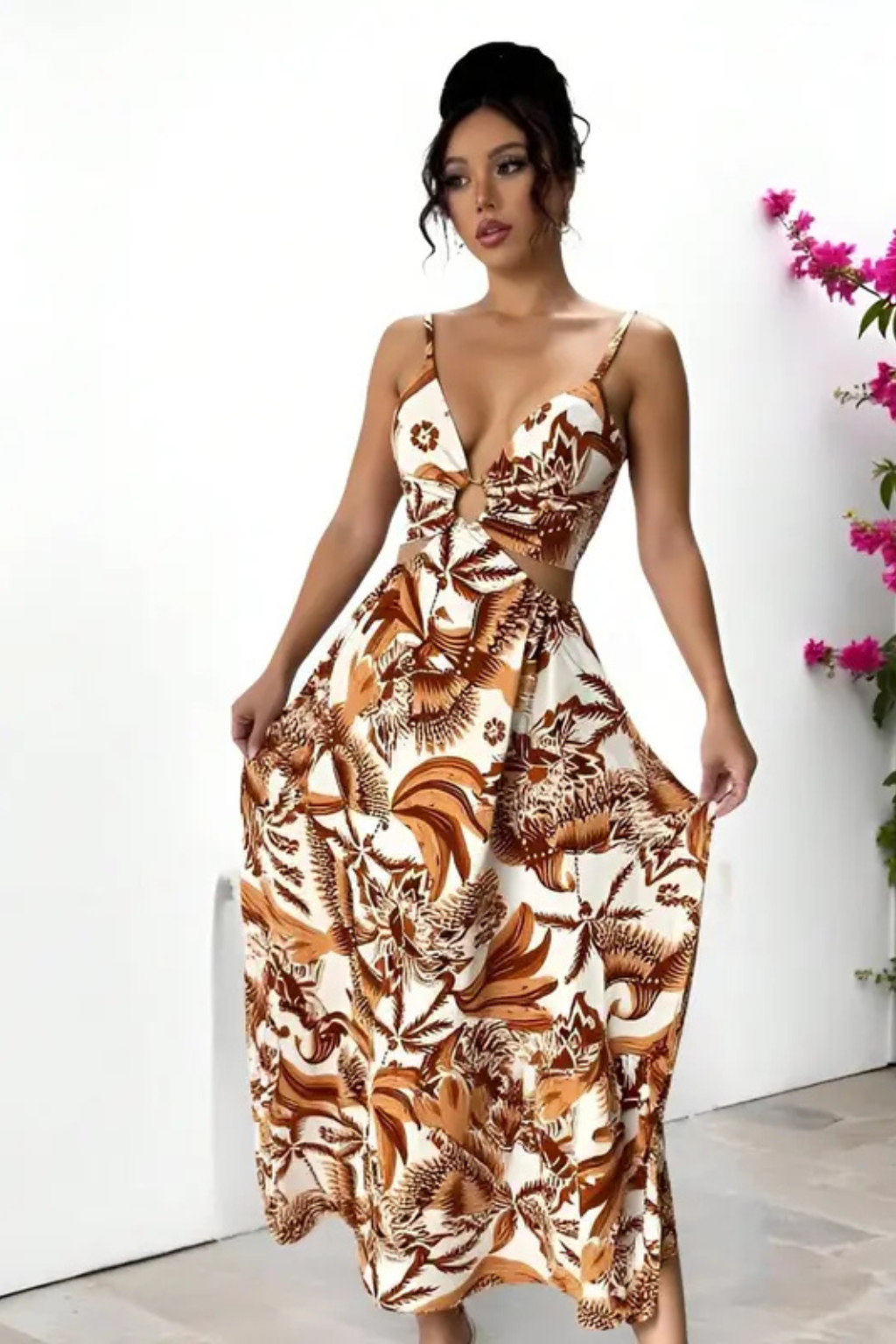 Vestido Longo Não Bojo Boêmia com Estampa, Recortes e Estilo de Férias